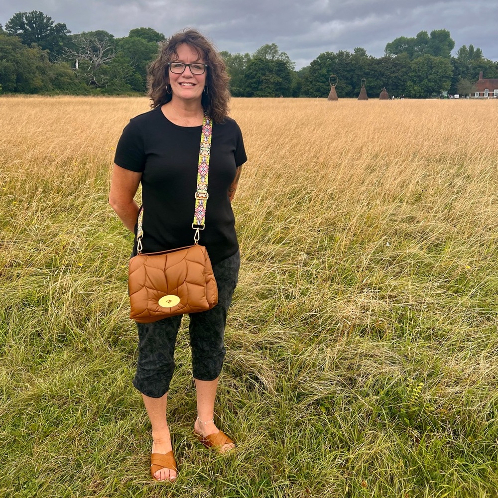 Meet your Posher, Dionne